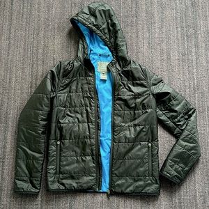 Aether women’s black puffer jacket in size 2